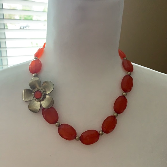 GOLD PLATED FLOWER WITH ORANGE MOON STONES - Picture 5 of 7